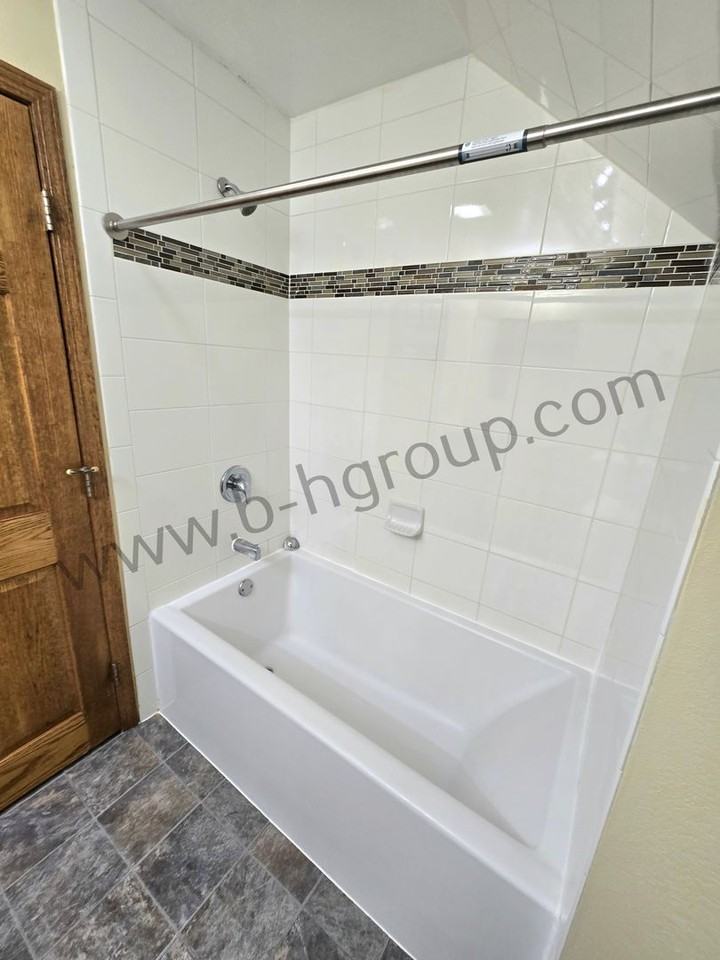 4812 25th Ave - Photo 4 of 21