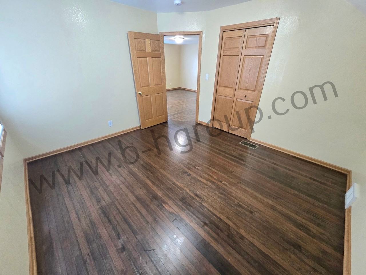 4812 25th Ave - Photo 5 of 21