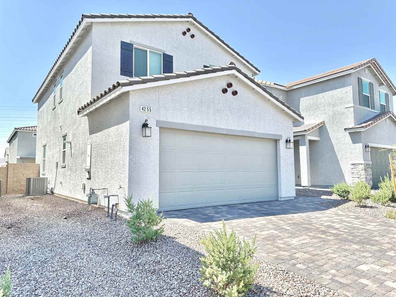 4255 Juniper Pear Ave - Photo 2 of 27