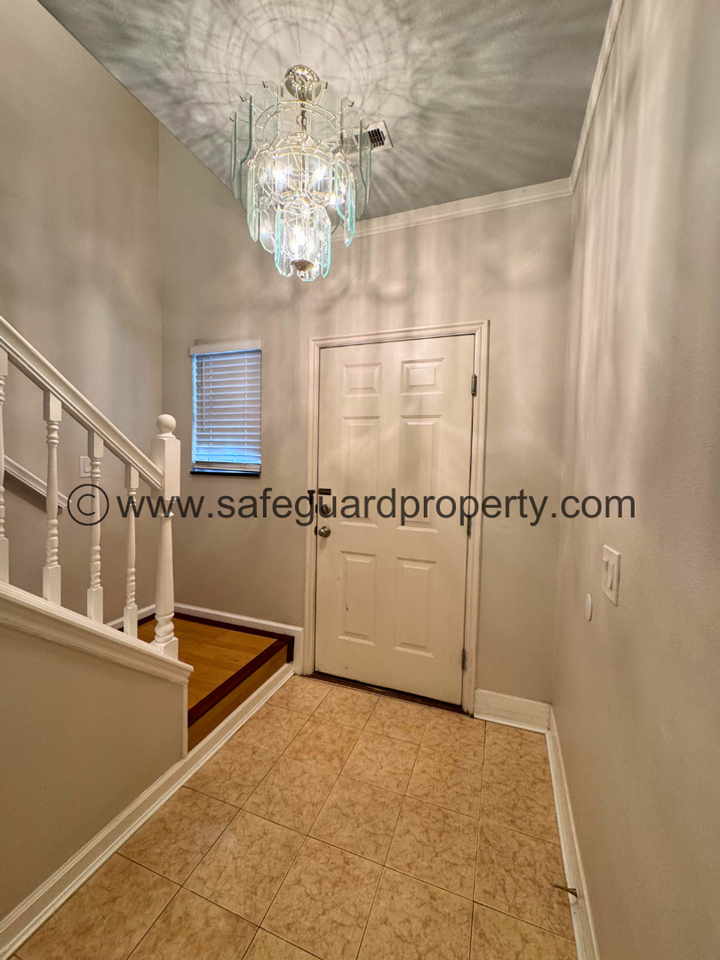 2414 S Shady Red Ct - Photo 3 of 26