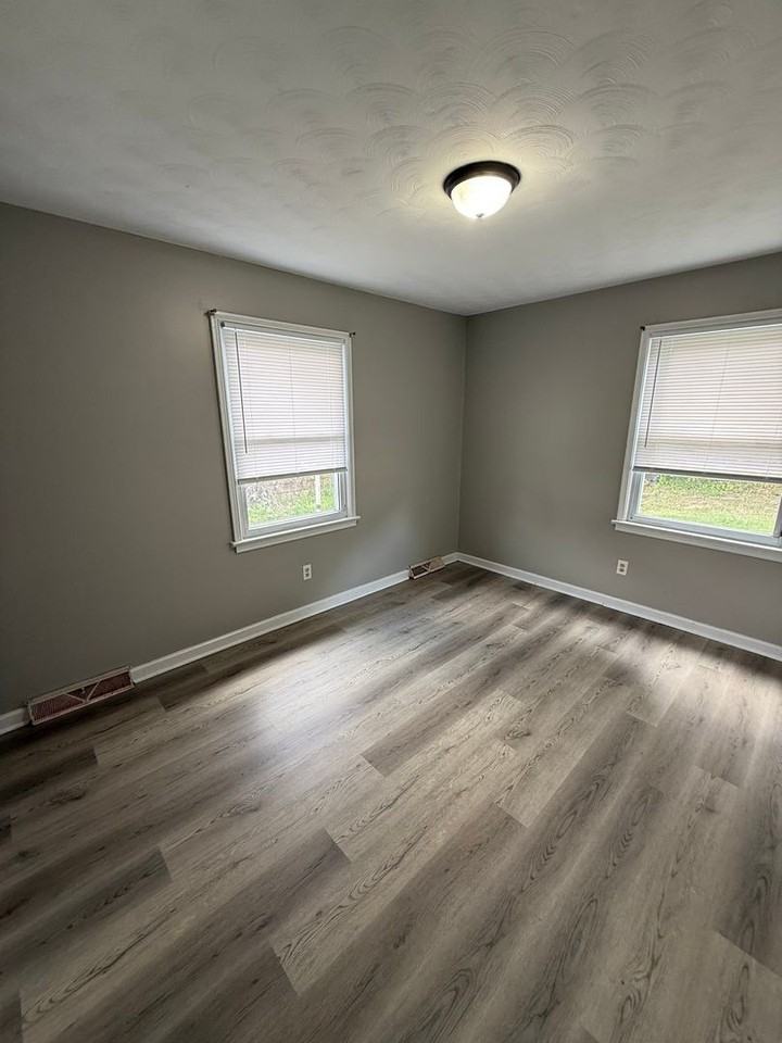 205 205 McCormick St - 205 B McCormick Dr - Photo 6 of 8