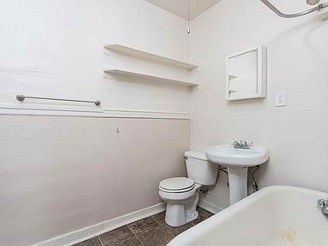 1126 SW 12th Avenue - Photo 6 of 31