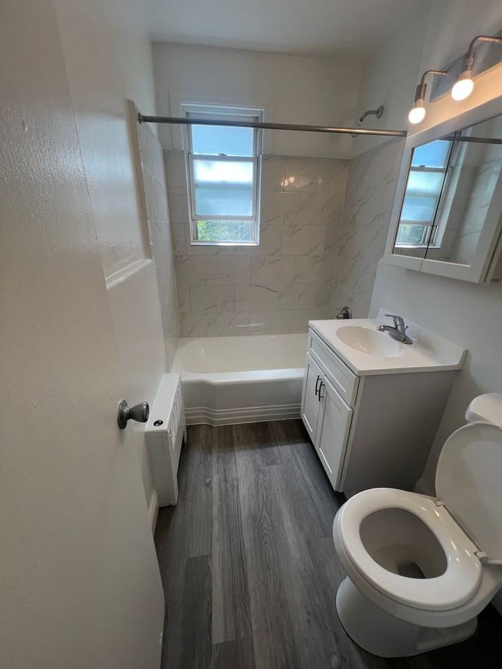 151 South Munn Ave - Photo 2 of 12