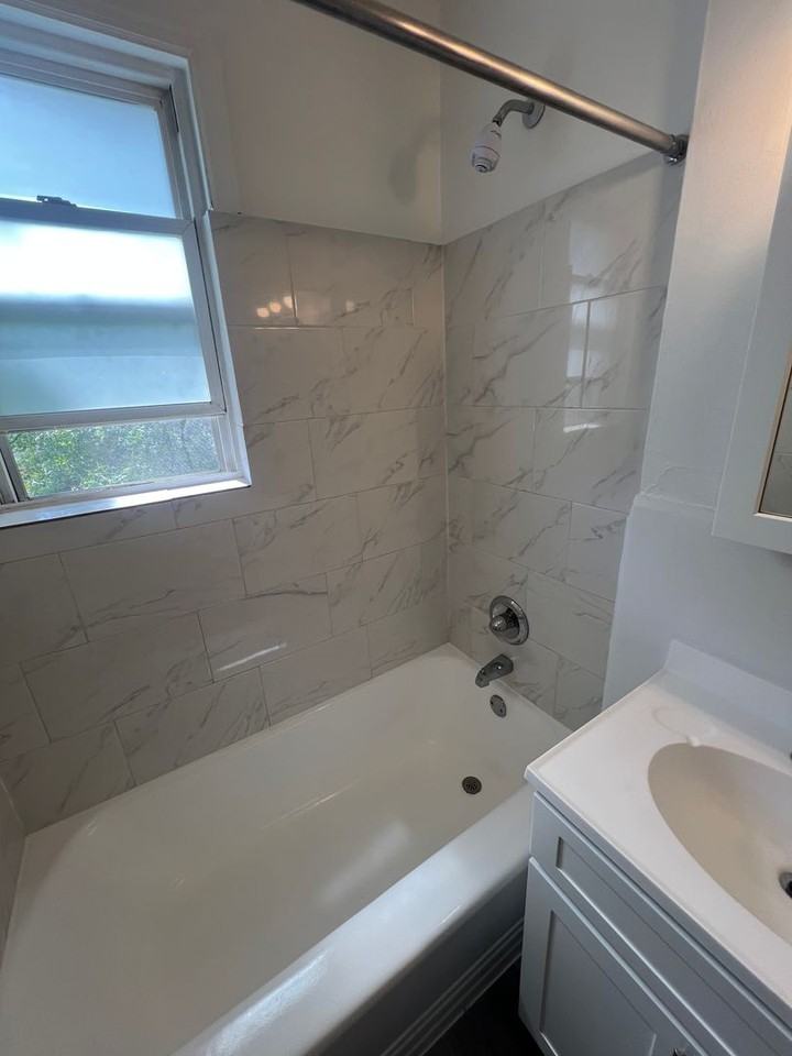 151 South Munn Ave - Photo 3 of 12