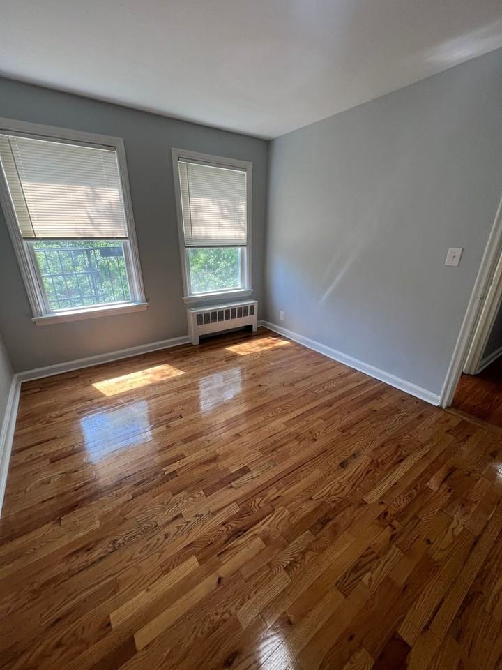 151 South Munn Ave - Photo 5 of 12