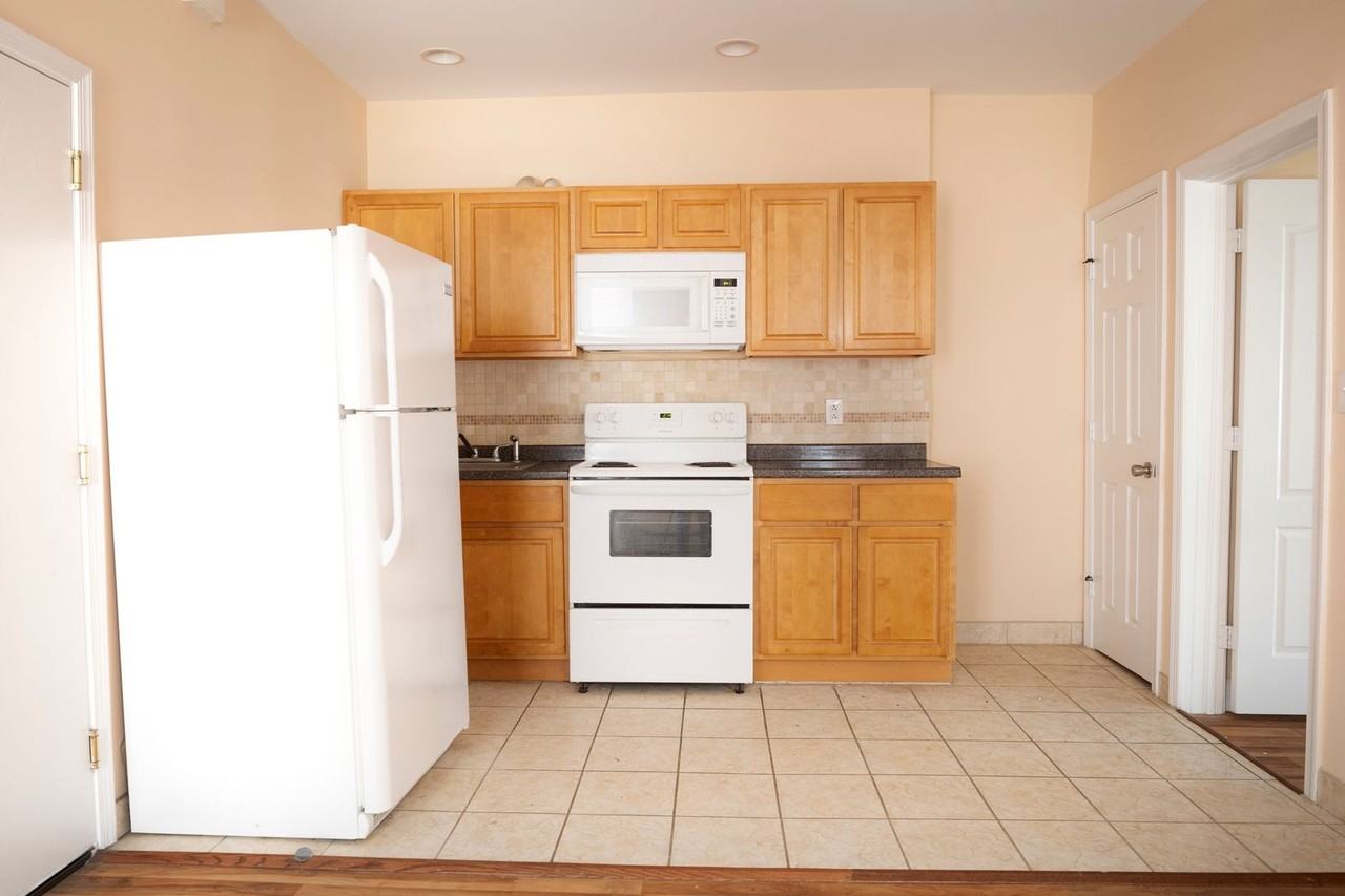 5013 Cedar Ave - Photo 7 of 19