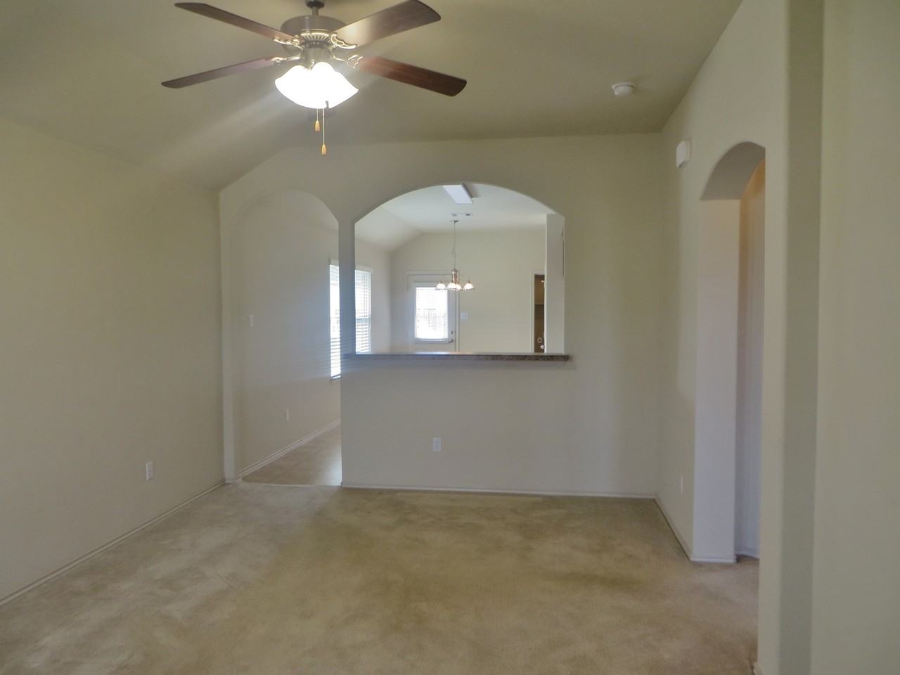 121 Soapstone Dr - Photo 3 of 17