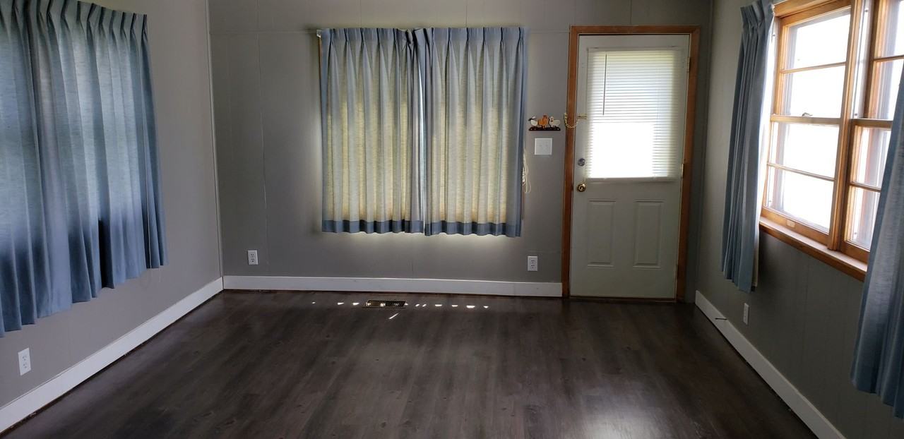 1107 E Firmin St - Photo 2 of 10