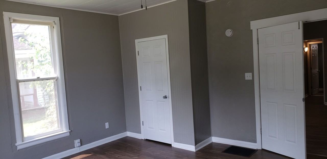 707 S Armstrong St - Photo 5 of 12