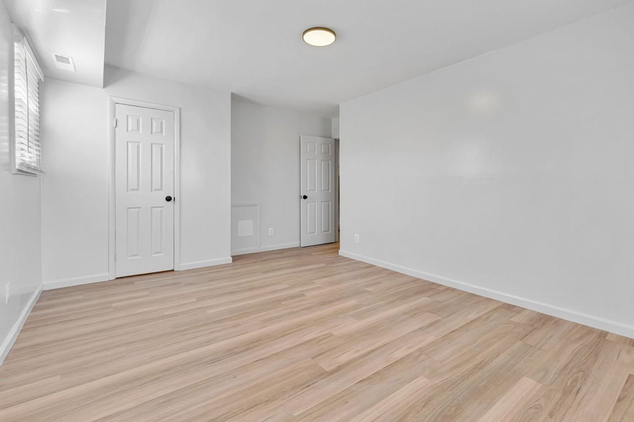 121 Yuma Street Southeast - Photo 3 of 10