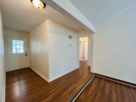1906 Surrey Dr - Photo 1 of 1