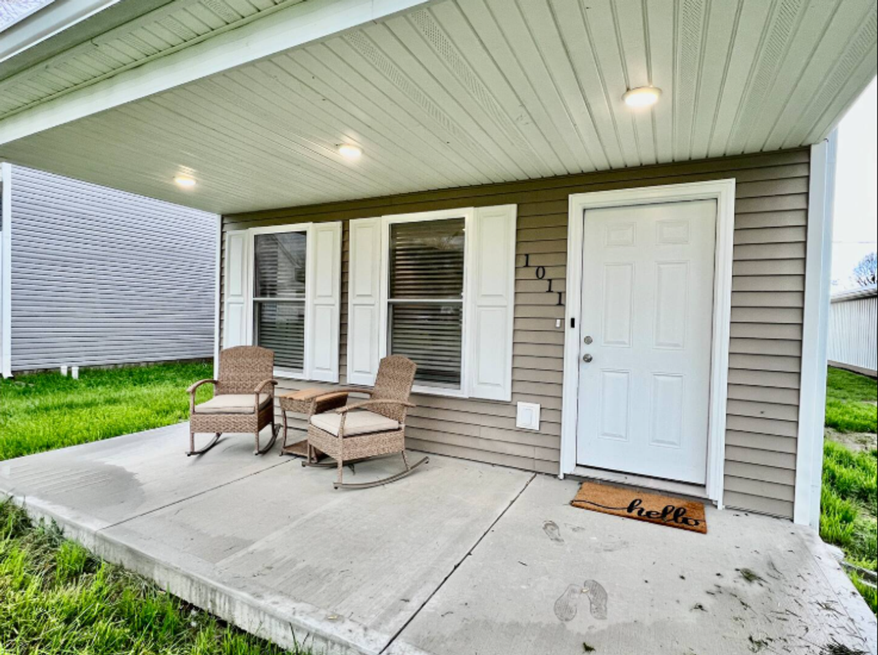 1011 N Anderson St - Photo 2 of 23