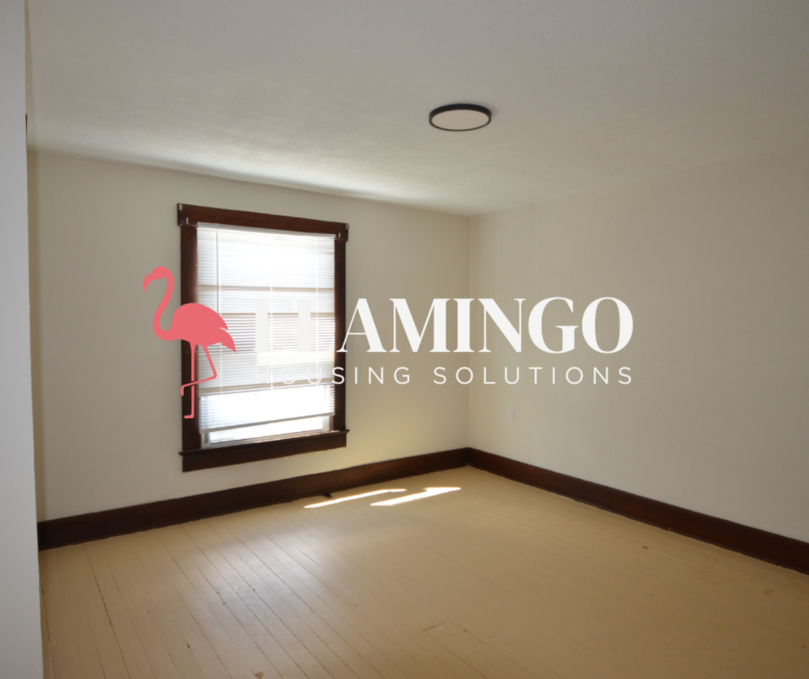 544 Saint Paul Avenue - Photo 7 of 13