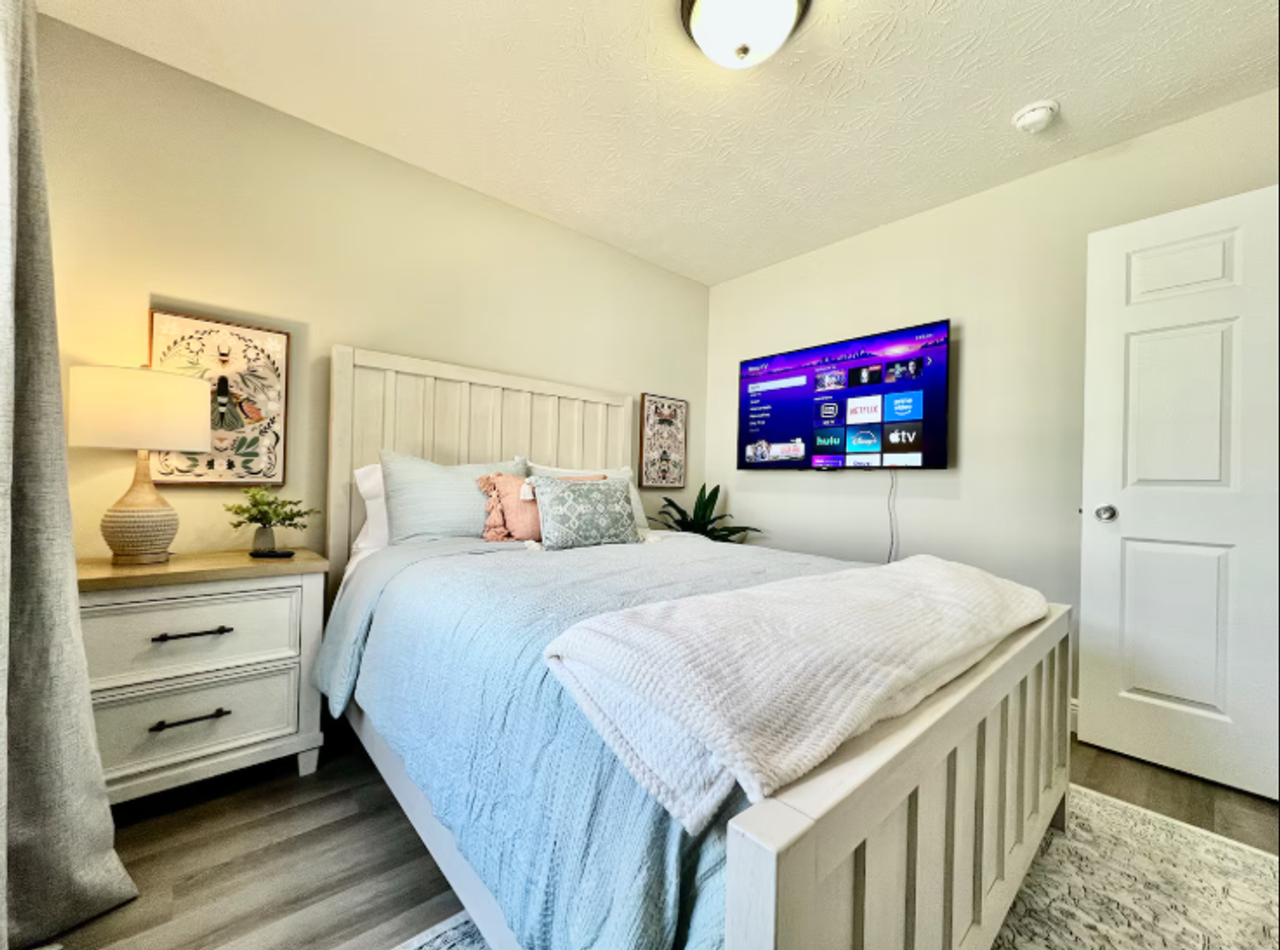 121 Southwind Blvd - Photo 2 of 23