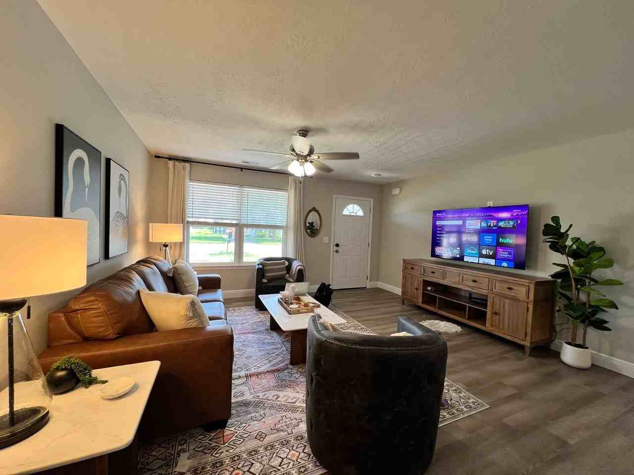 241 Southwind Blvd - Photo 3 of 18