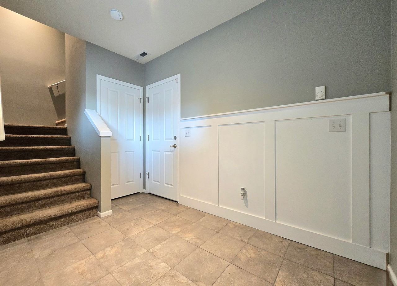 1216 92nd Ave NE - Photo 7 of 23