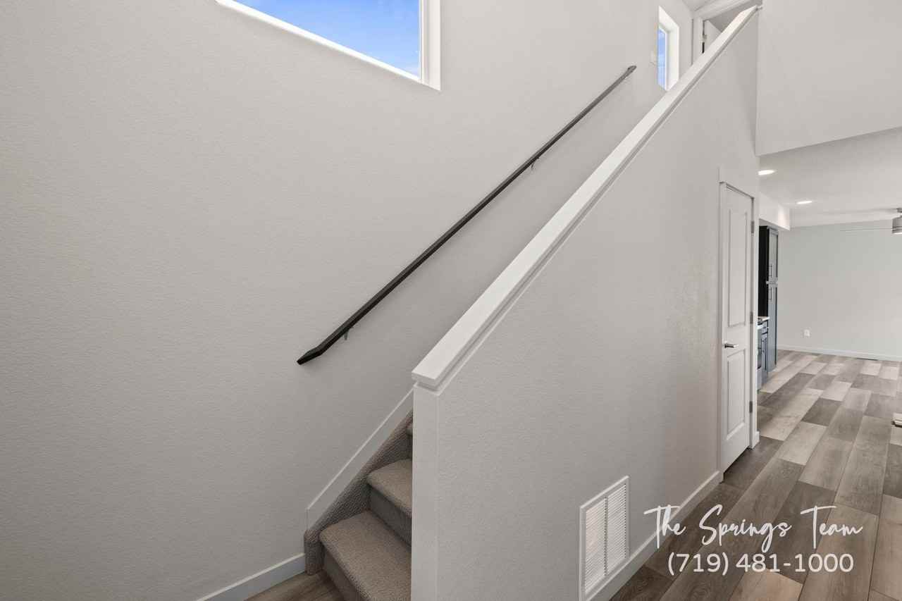 3559 Greenways Main Blvd - Photo 7 of 32