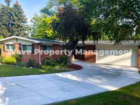 1204 W Highland View Dr - Photo 1 of 1