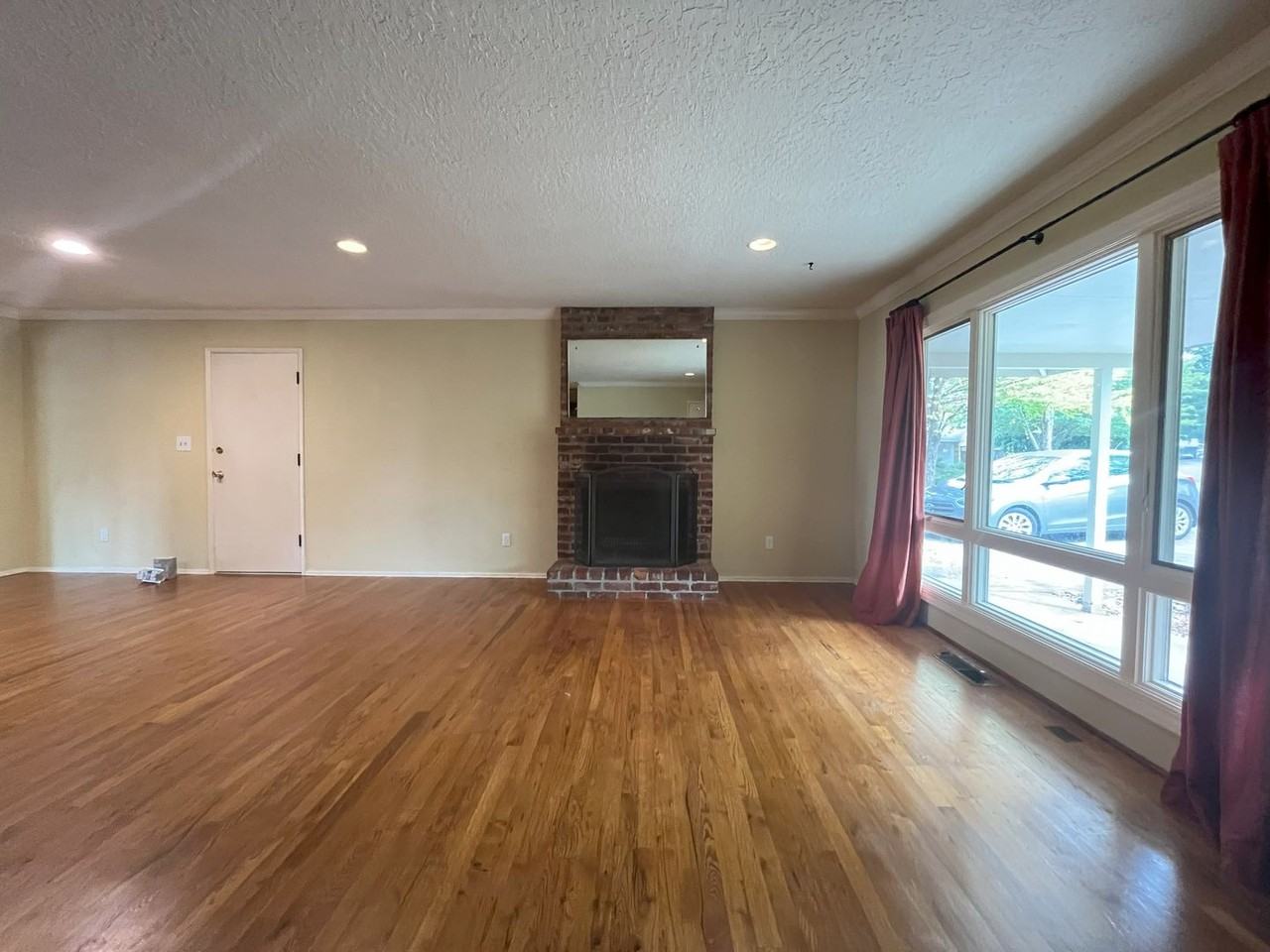 201 Ne 126th Ave - Photo 5 of 33