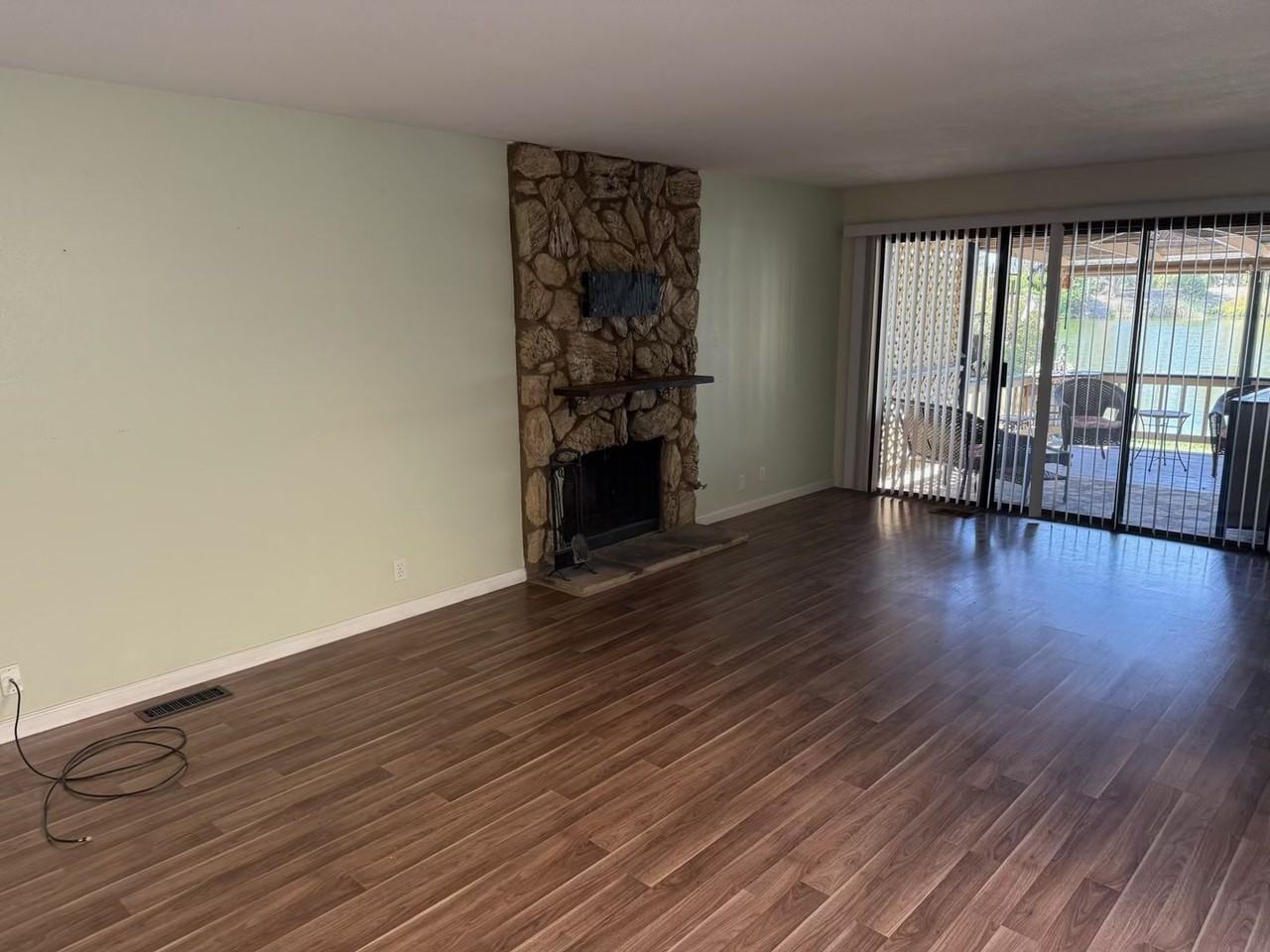 1370 Willow Lake Rd - Photo 2 of 14