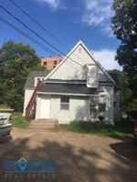 featured image of 908 S Farwell St