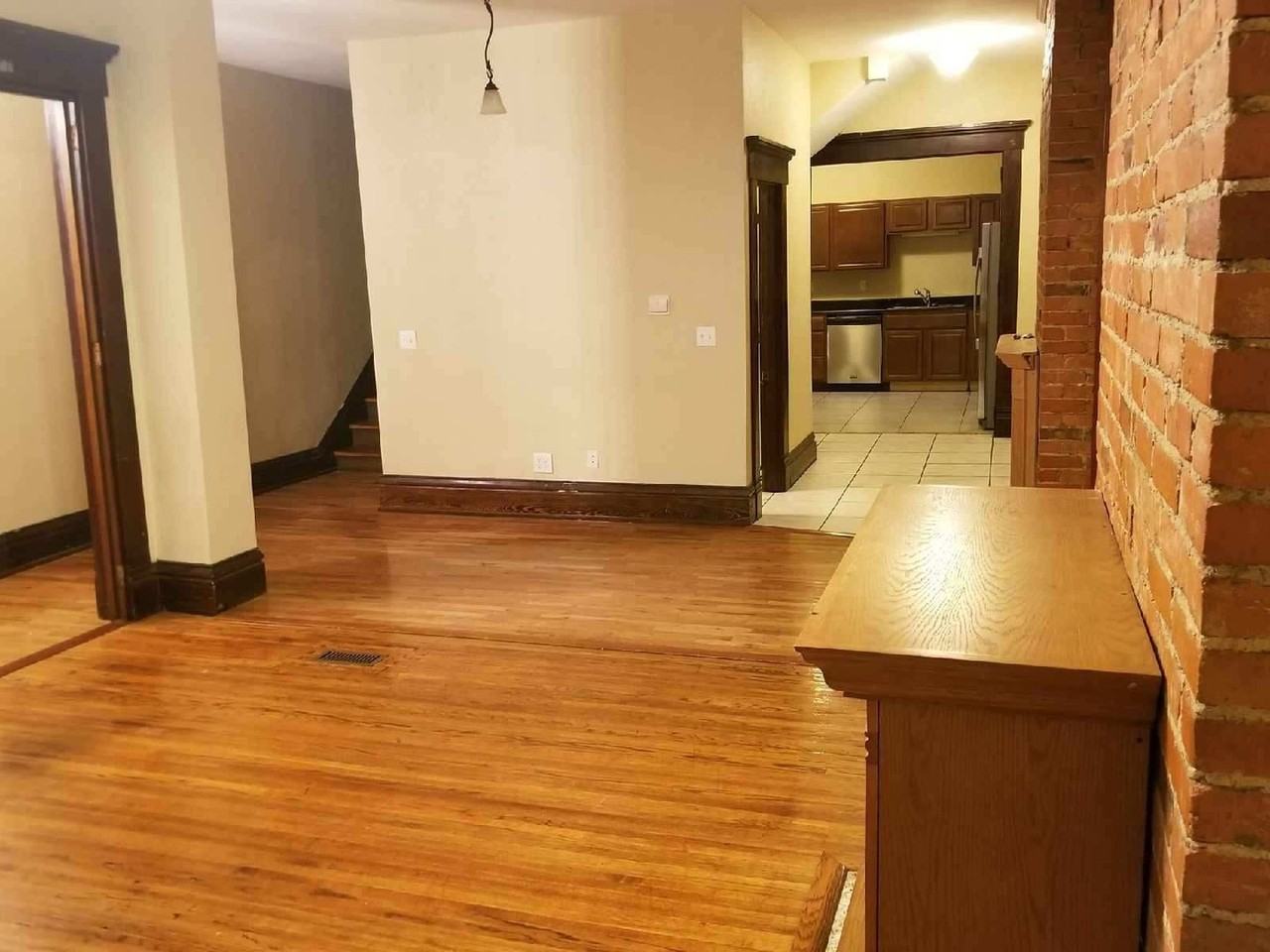 2240 N 4th St - Photo 4 of 20