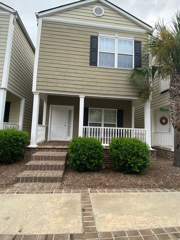 501 Bradwell St Apt C - Photo 4 of 9