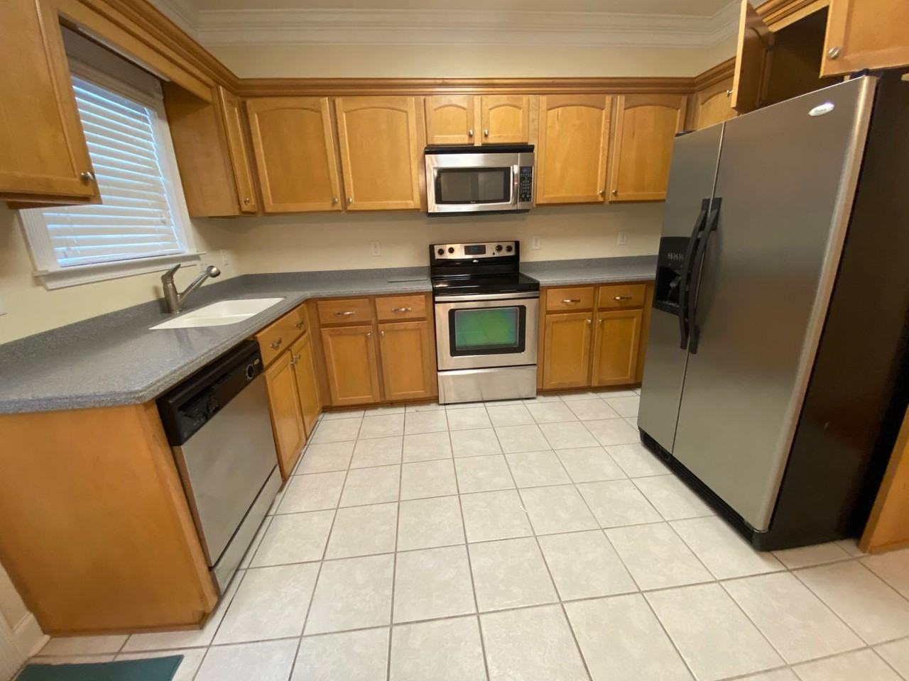501 Bradwell St Apt C - Photo 7 of 9