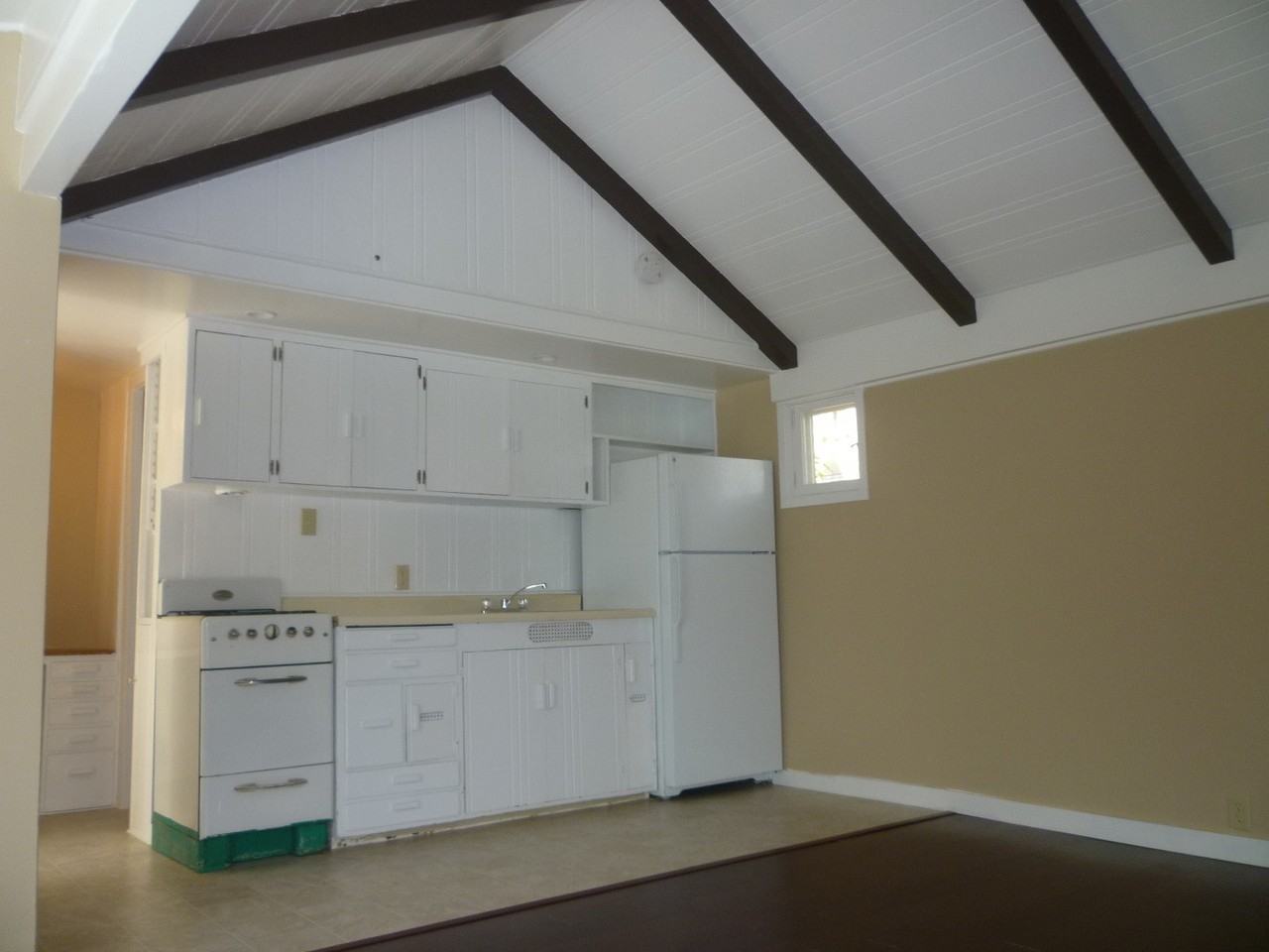 1151 Arcadian Ave - Photo 3 of 5