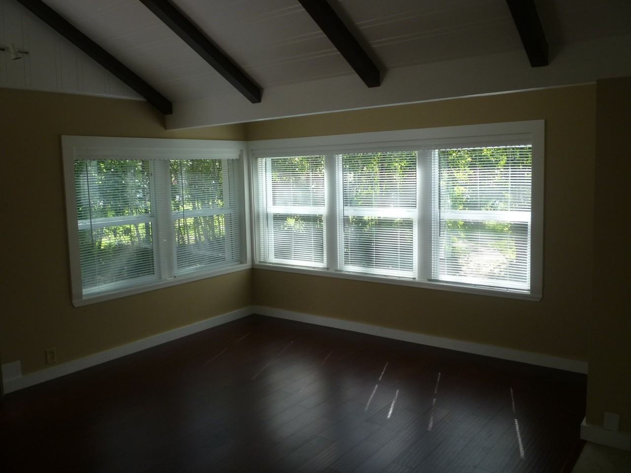 1151 Arcadian Ave - Photo 2 of 5