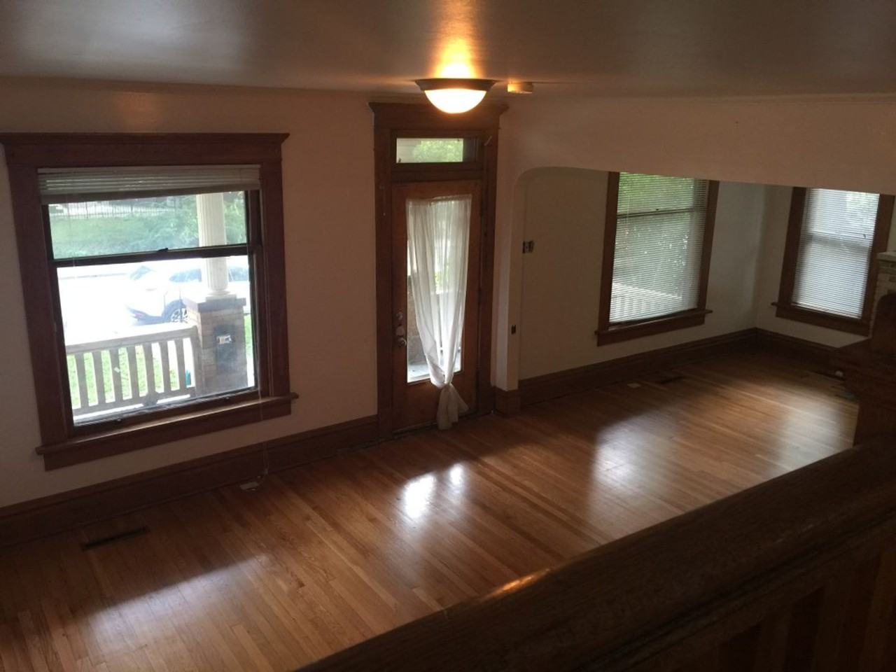 208 E Frambes Ave - Photo 2 of 12