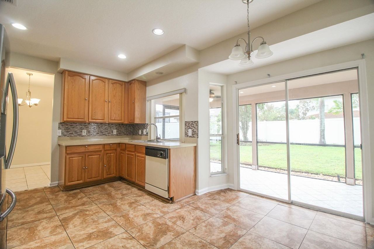 3286 Falcon Point Dr - Photo 6 of 22