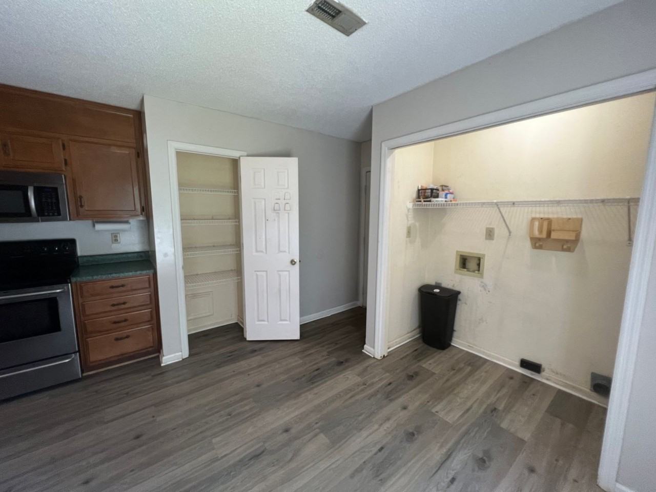 13333 Dickens Ln - Photo 7 of 14