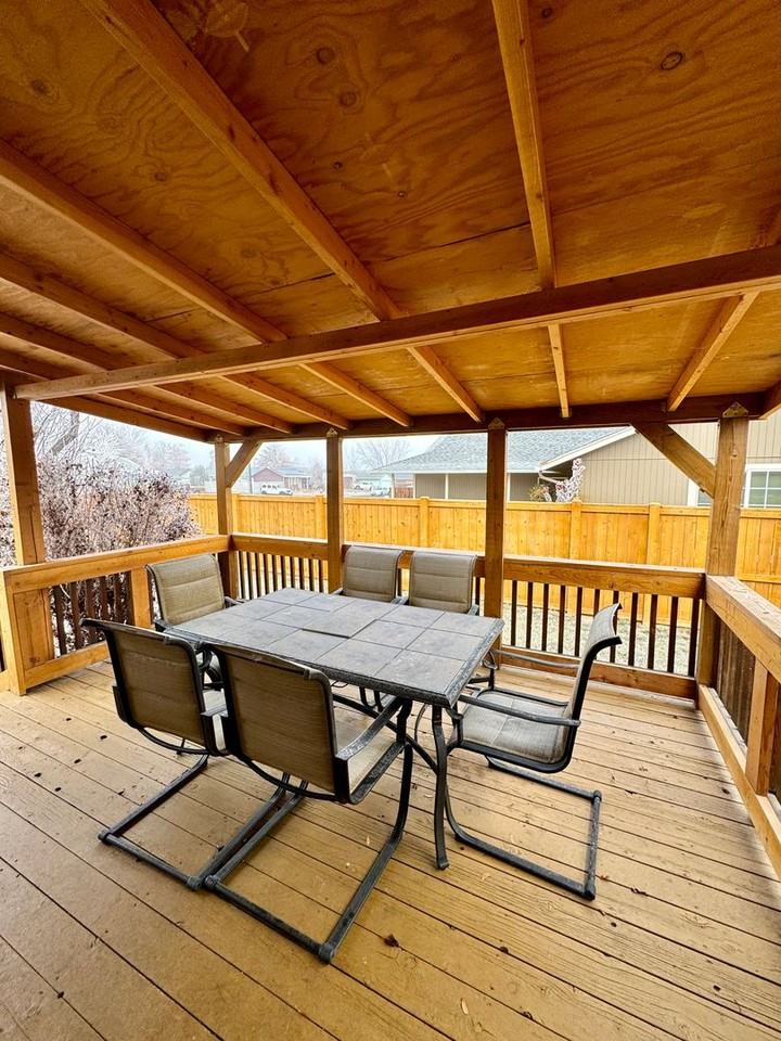2737 Sw Quartz Ave - Photo 6 of 24