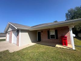 featured image of 20924 Hartsburg Ln