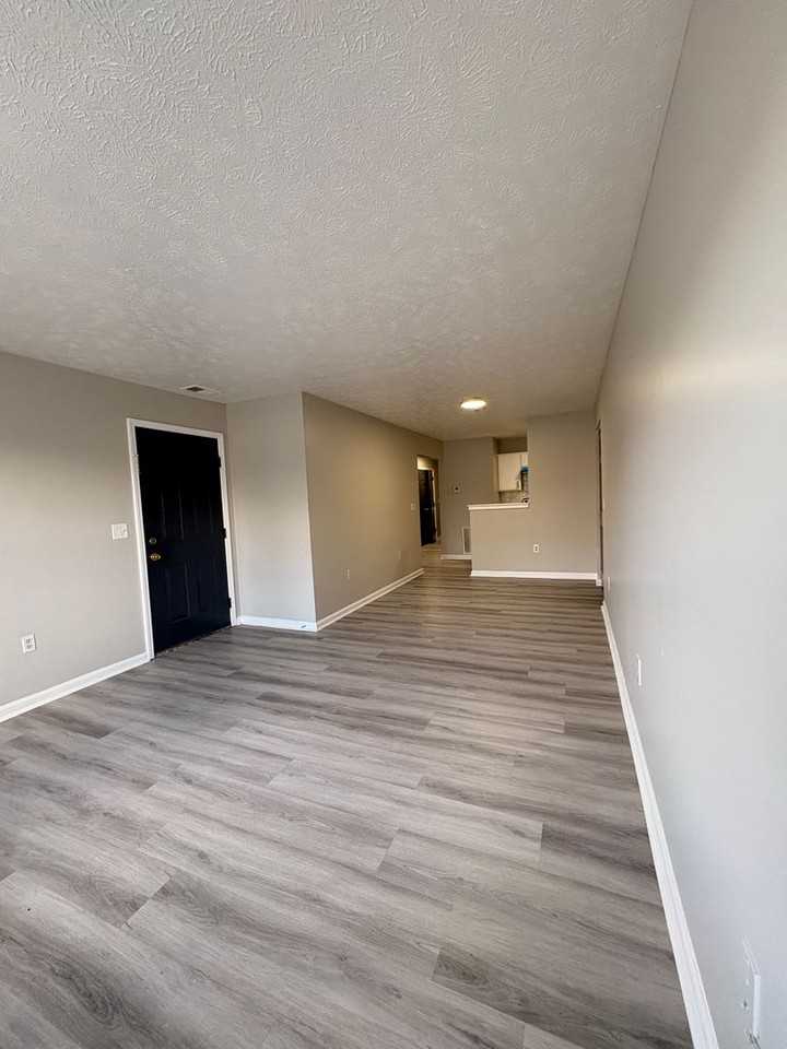 7945 Kingsmead Dr #7945A - Photo 3 of 18