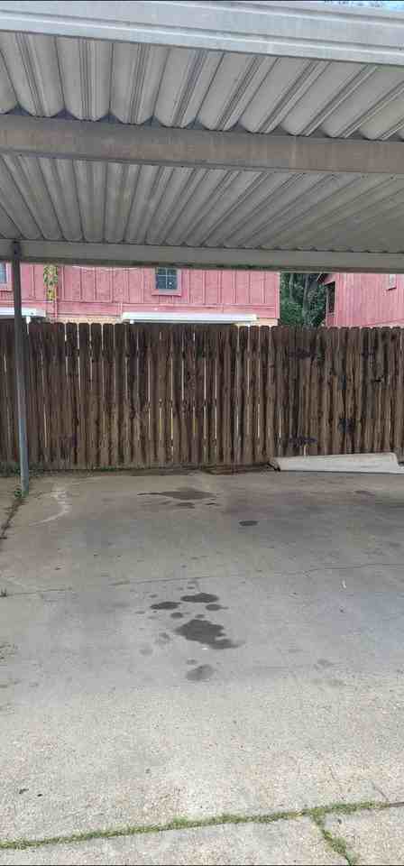 13942/13944 - Photo 2 of 8