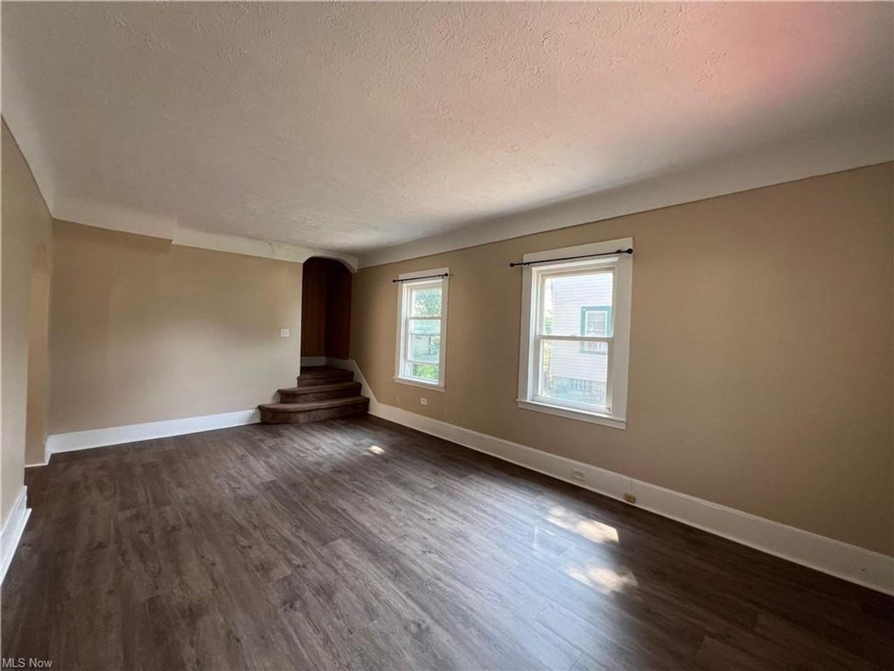 1365 Craneing Road - Photo 7 of 26