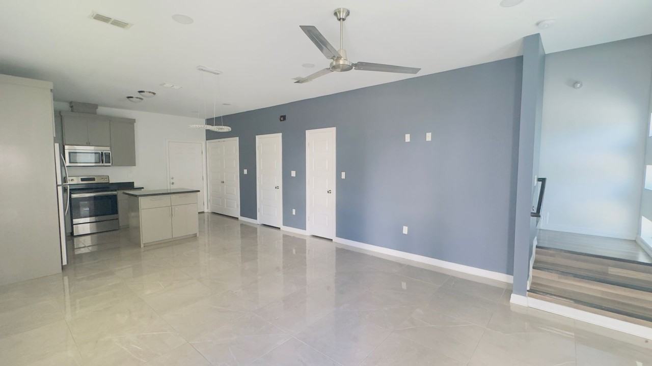 219 Fig Dr. - Photo 3 of 19