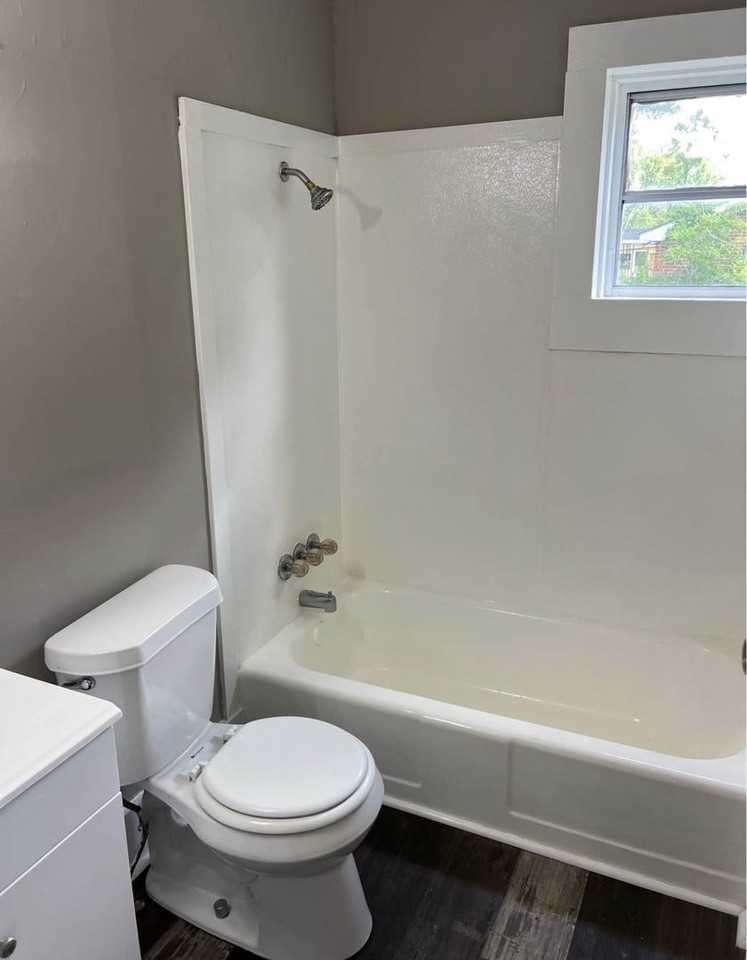 215 N 15th St - Photo 3 of 7