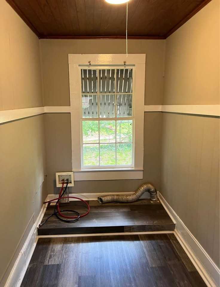 215 N 15th St - Photo 6 of 7