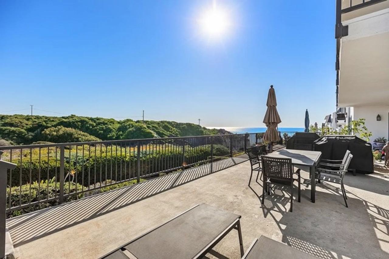 235 Avenida Lobeiro - Photo 4 of 33