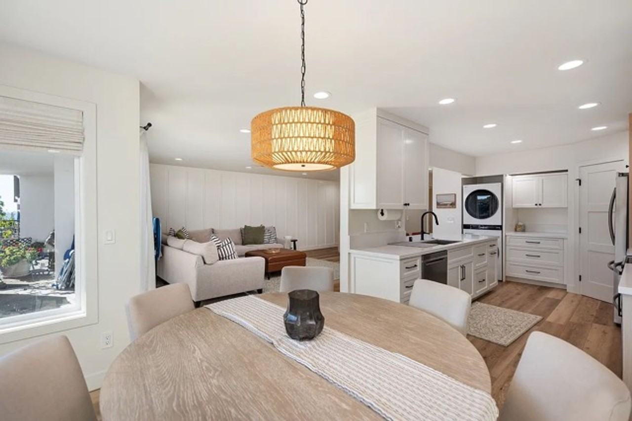 235 Avenida Lobeiro - Photo 7 of 33