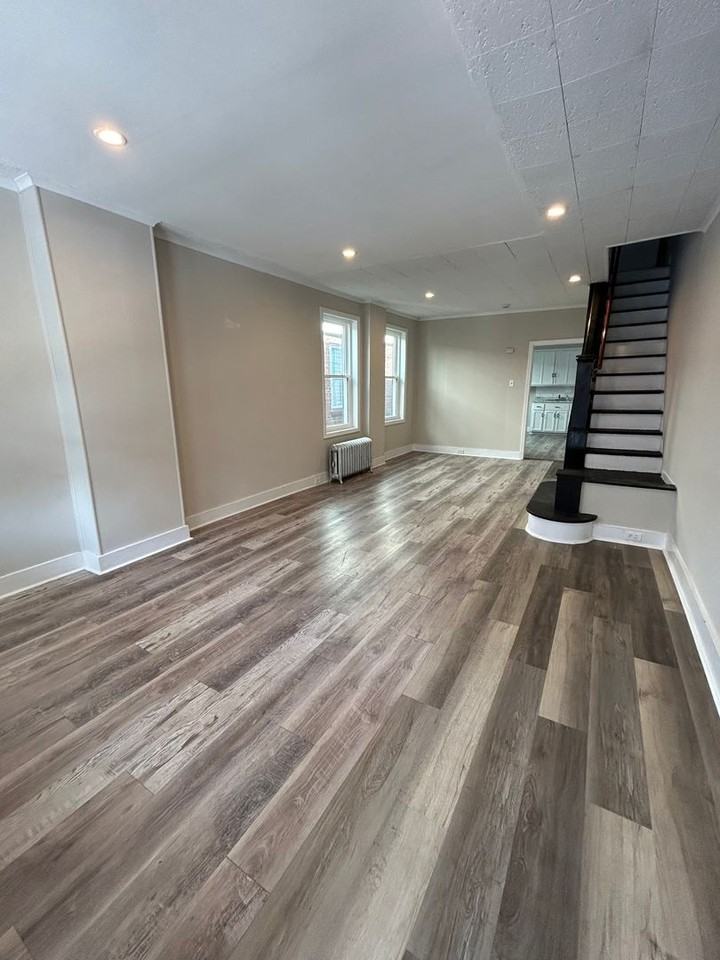 22 Cain Ave - Photo 3 of 21