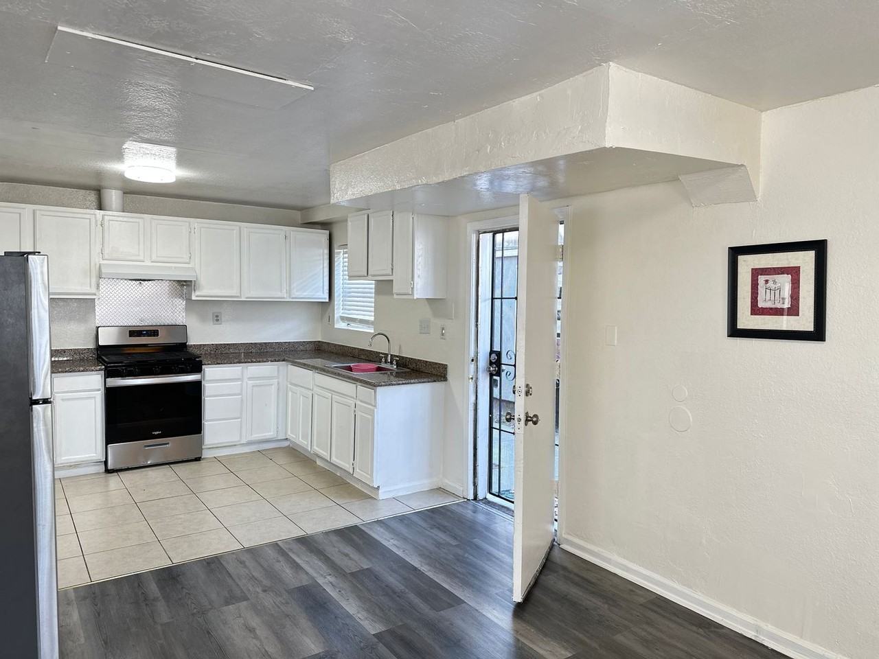 1317 83rd Ave - Photo 3 of 21