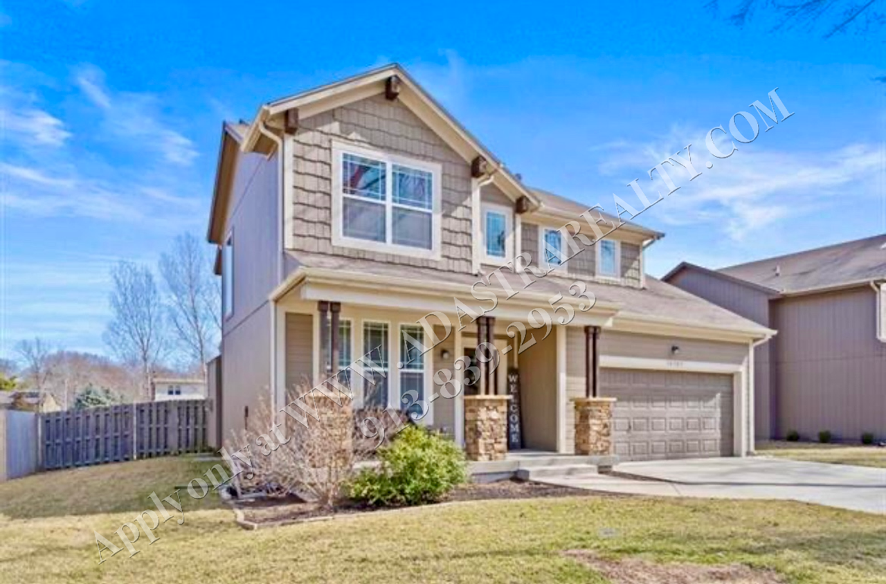 14305 S Locust St - Photo 2 of 6