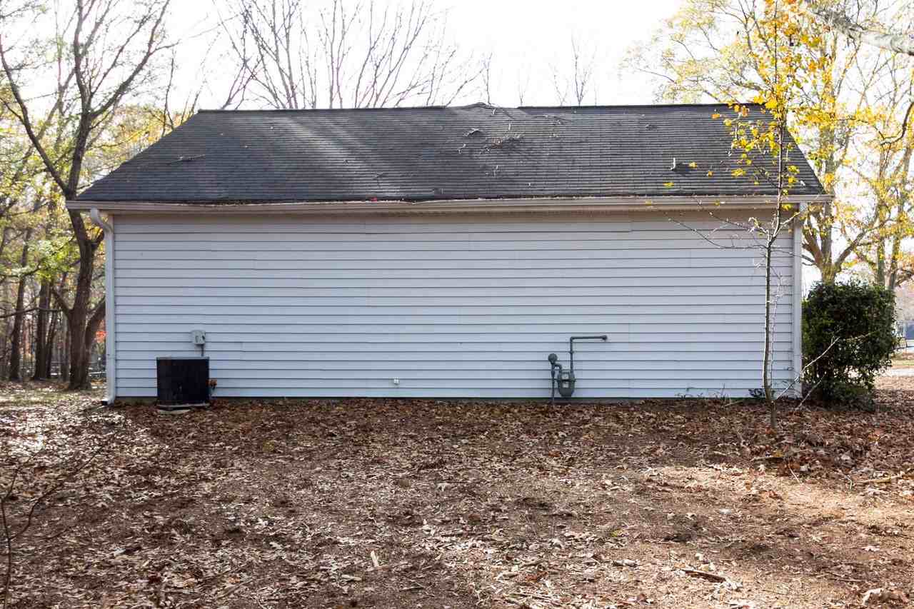 141 Brownsmill Dr - Photo 3 of 23