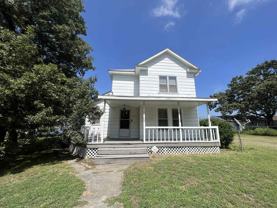 1712 Broadway St - Photo 1 of 1