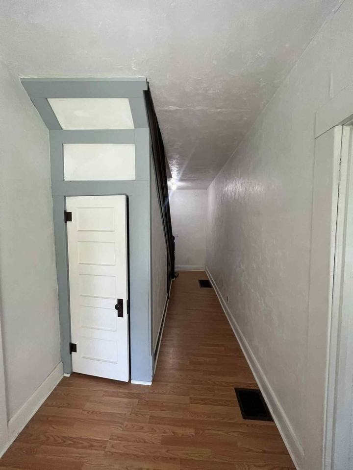 1712 Broadway St - Photo 4 of 20