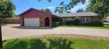 featured image of 2001 P R Lyons Ave